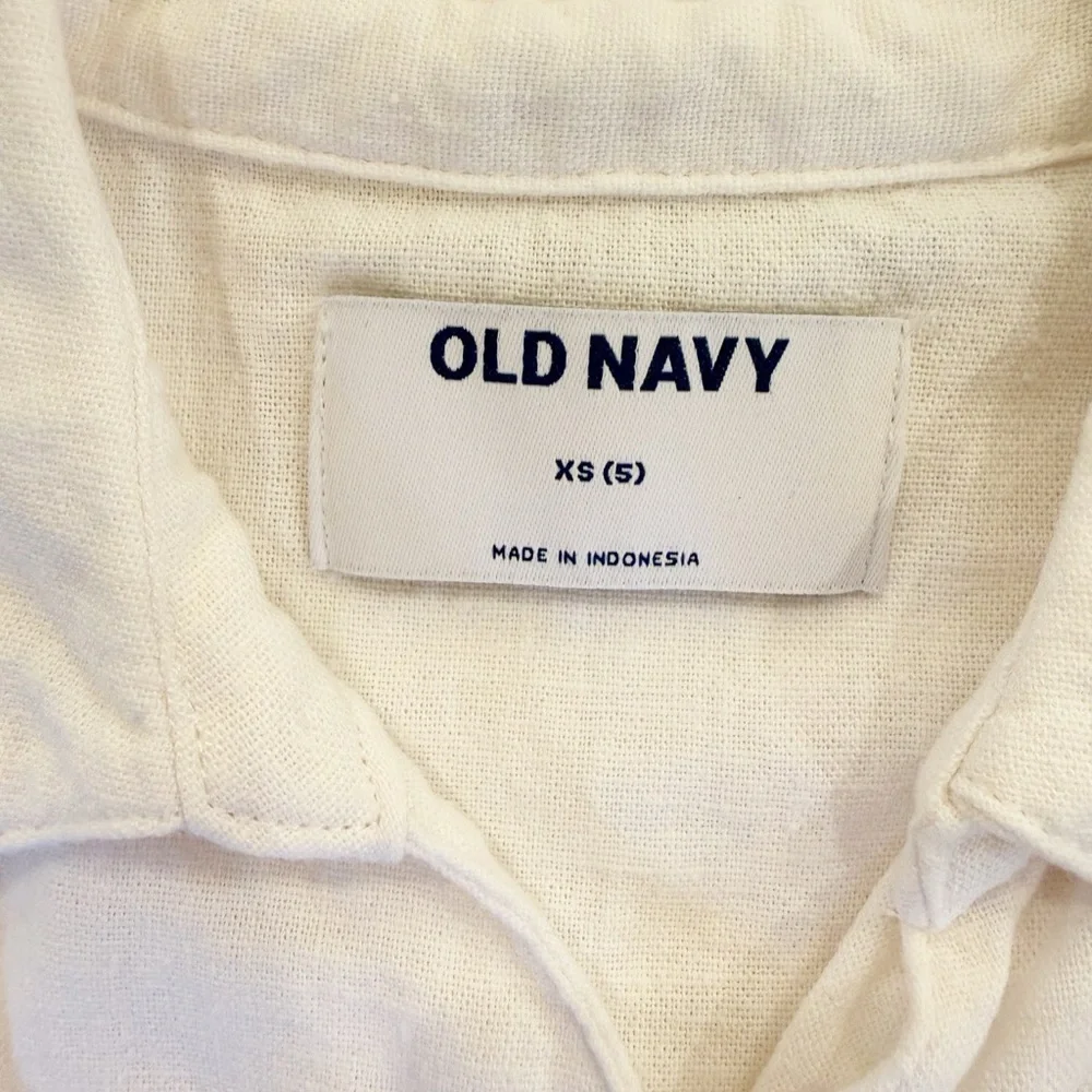 Old Navy Girl’s Front Tie Button Up Top